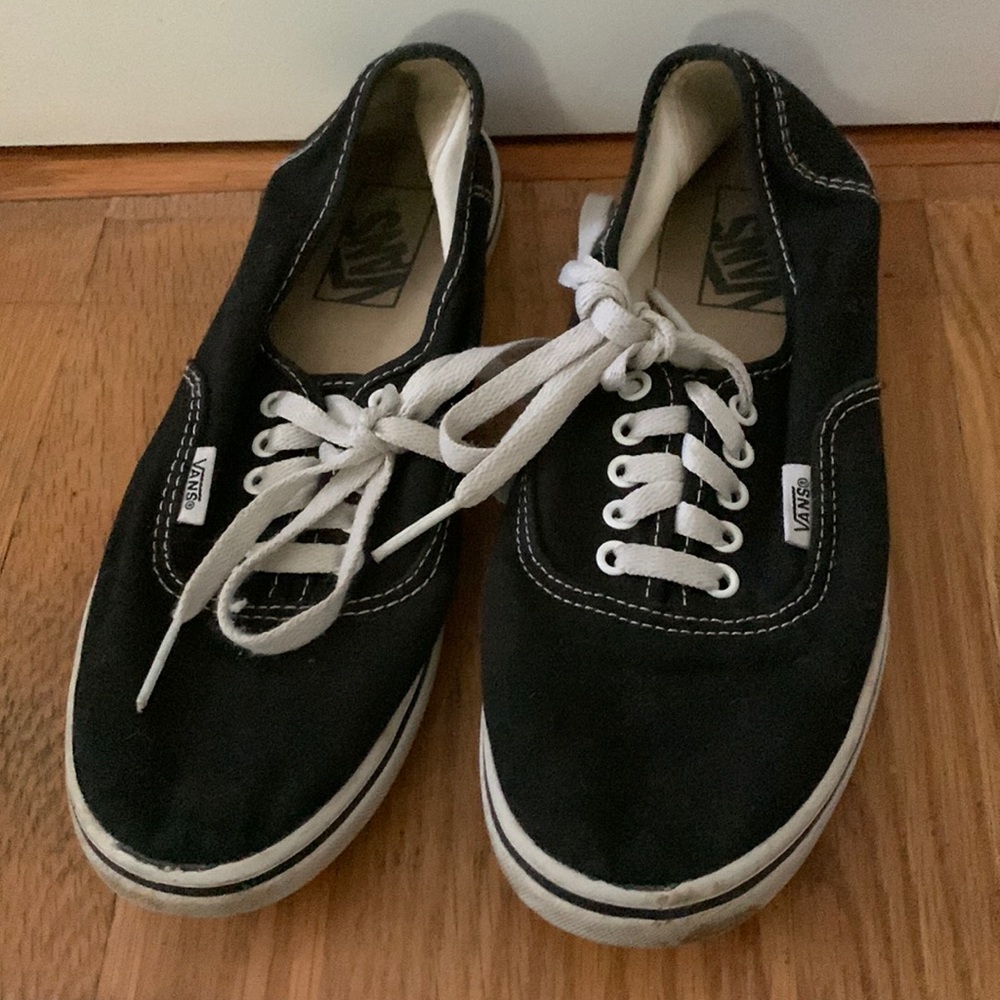 Vans black sneakers Womens 7, Men 5.5